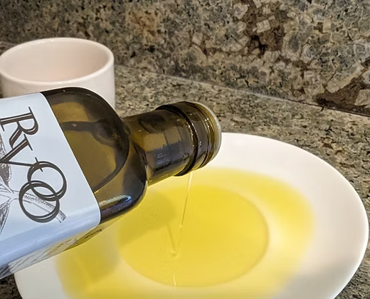 Garlic Olive Oil - Single Bottle 250ml - 2024 Harvest