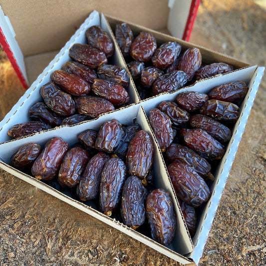 Fancy Tight-Skinned Medjool Dates | Organic Sun-Kissed from California